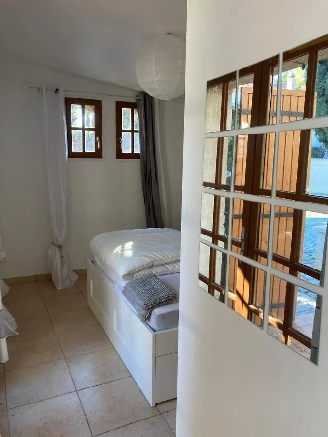 Holiday home Gite Encore Un Soir Hyeres